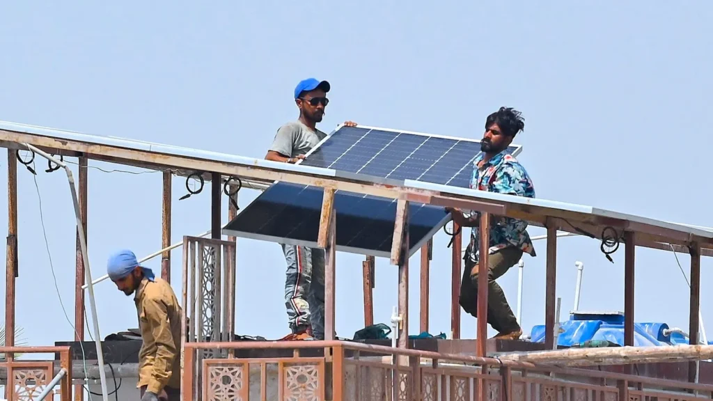 karachi solar getty header